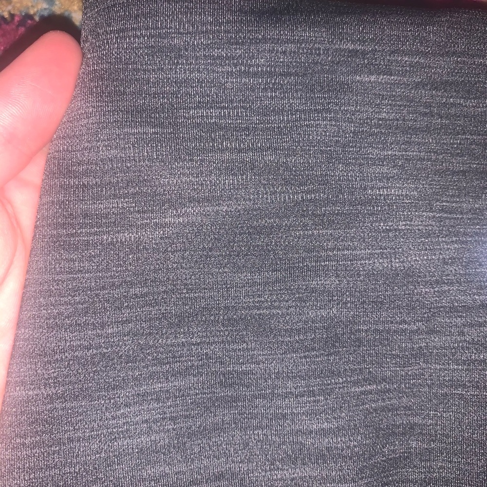 Lululemon Cropped Leggings - Picture 4 of 5